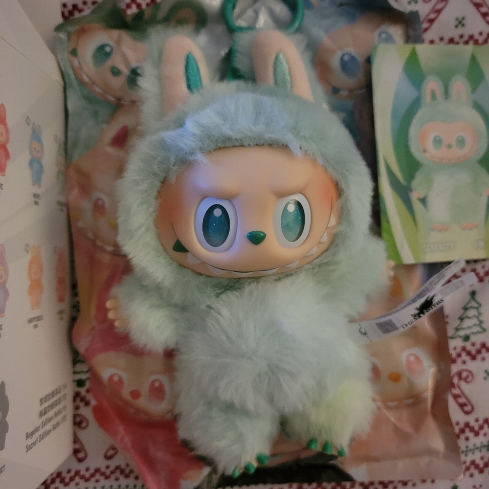 NEW! LABUBU Big into Energy SERENITY